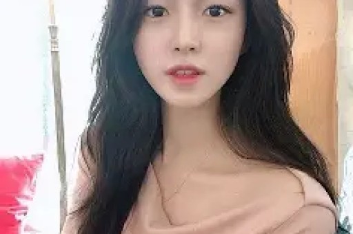 新游戏大妹子
